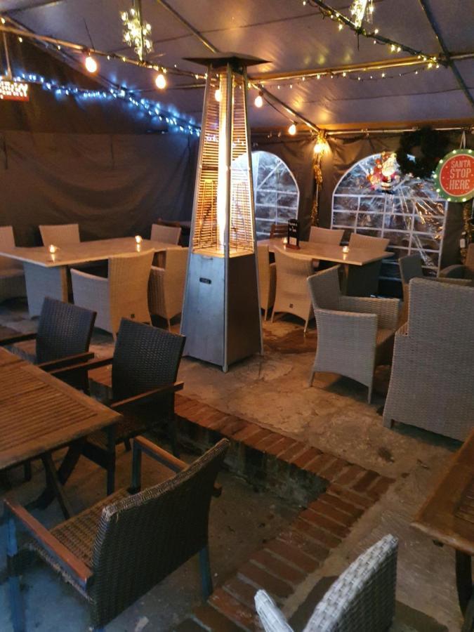 Halfway House Inn Kingsand Exterior foto